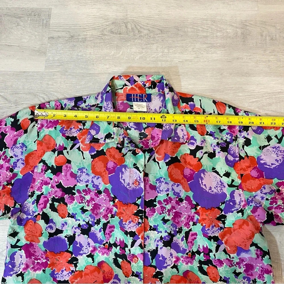 Vintage 1980s HER 100% Silk Short Sleeve Floral Blouse Size L - Picture 11 of 17